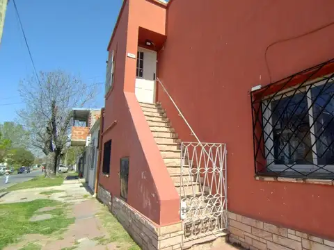 José Mármol 100