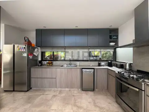 vieytes 100, Piso 0