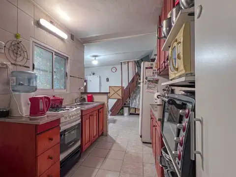 Depto Tipo Casa 3 ambientes con 2 baños