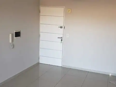 Departamento en Alquiler en Chateau Carreras, $ 680.000