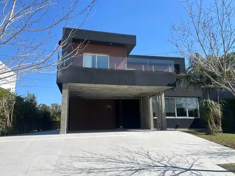 Venta casa a estrenar 7 ambientes c/ piscina - Barrio Las Tipas - Nordelta , Tigre