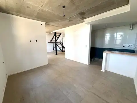 Depto Tipo Casa en Venta de 3 ambientes