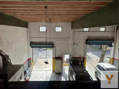 Local en venta - Taller - 200Mts2 - Villa Elisa
