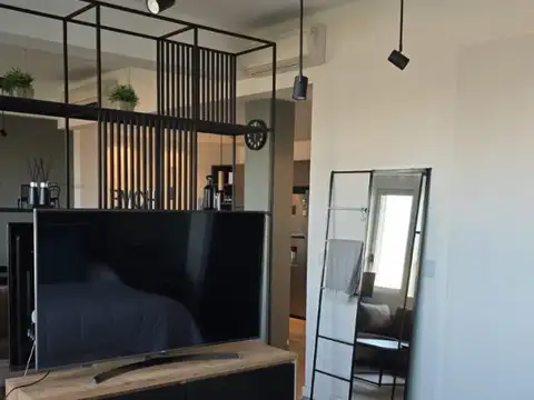 Comodoro Pedro Zanni 300