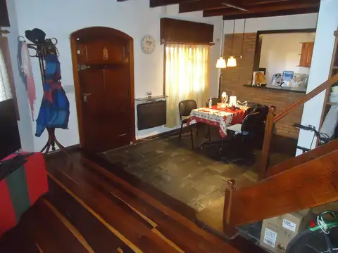 Depto Tipo Casa en Venta en La Lucila-Vias/Maipu, USD 179.000
