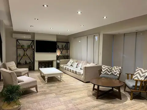 La Prensa y Miro, La Tradición. Francisco Alvarez