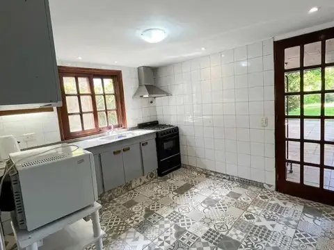 Casa en Alquiler de 4 dormitorios