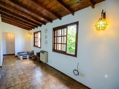 Casa 5 ambientes con 3 baños