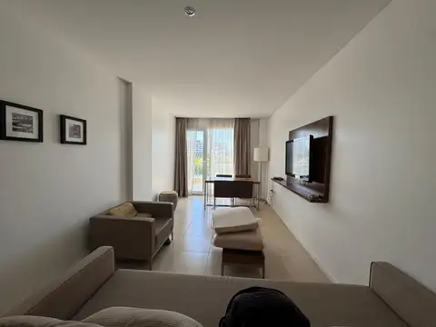 Av Del Puerto 200, Piso 1