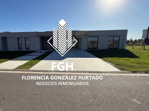Casa en venta al Río  El Naudir