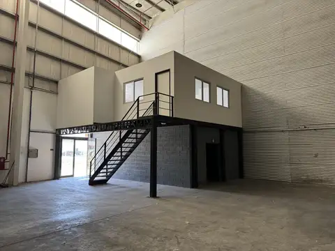 Nave en alquiler - Predio Multi-cliente