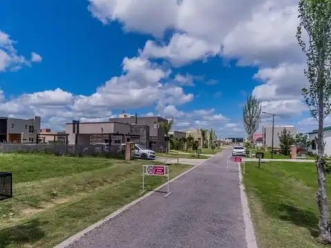 Terreno en venta - 471Mts2 - Laguna Azul, Ezeiza