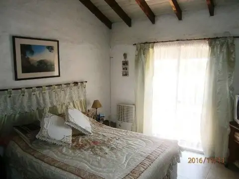 Casa 5 ambientes con 1 baño