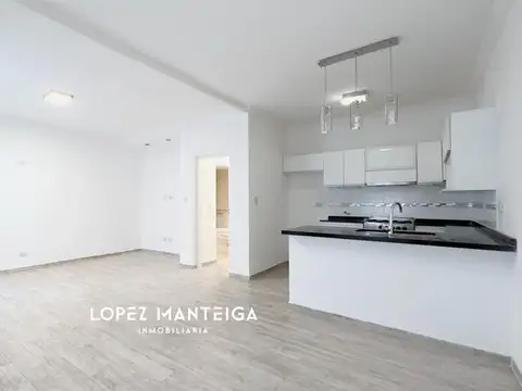 PH 3 Ambientes en PB con Patio en Venta