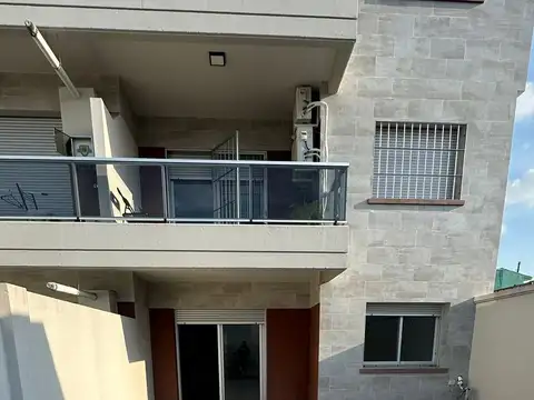 EXCELENTE DEPARTAMENTO  A ESTRENAR  DE 2 AMB CON BALCON