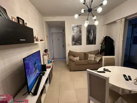 DEPARTAMENTO DE 2 AMBIENTES RECICLADO- EN PLANTA BAJA-46 M2 TOTALES
