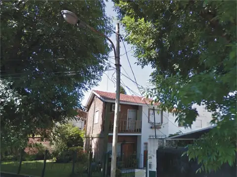 DUPLEX MONTE GRANDE CENTRO