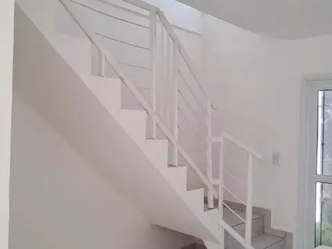 Depto Tipo Casa en Venta 6 años