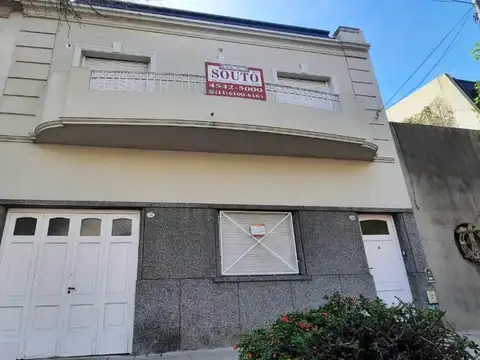 P.H 3 AMBIENTES GARAGE 5.20 X 2.5.130 M2 TOTALES 80 M2 CUB.