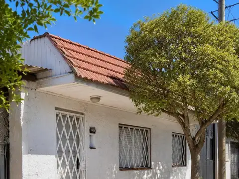 PH - 2 ambientes - apto crédito - patio y terraza para ampliar - Berazategui