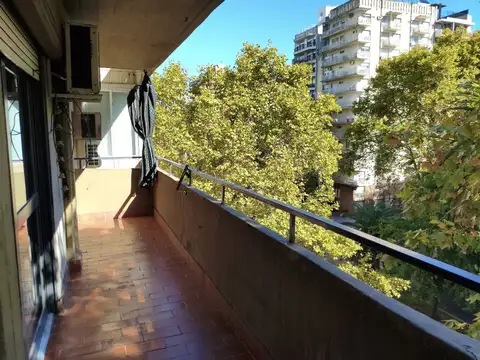 Alquiler Departamento 3 dormitorios Cochera