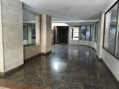 Departamento 5 ambientes con 2 baños