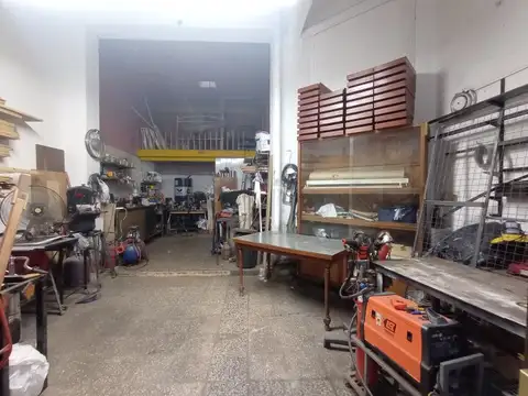 Casa 6 amb c/Dep c/ Local - A Reciclar y Ampliar