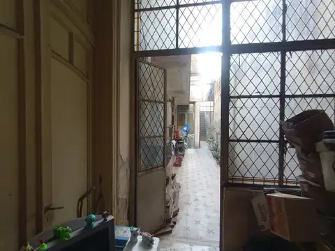 Casa 6 ambientes con 1 baño