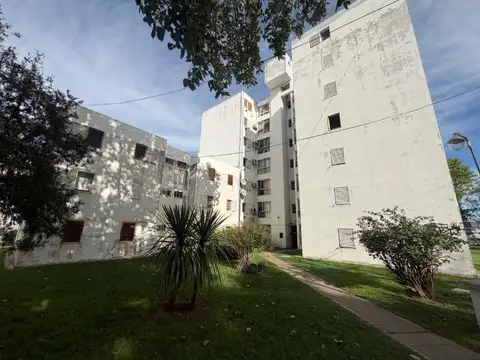 Departamento en venta de 4 Ambientes en Quilmes, Oportunidad 
