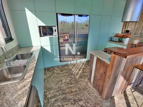 Casa en Manantiales, Punta Piedras