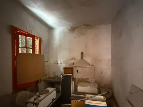 CASA EN VENTA EN PERGAMINO A REFACCIONAR