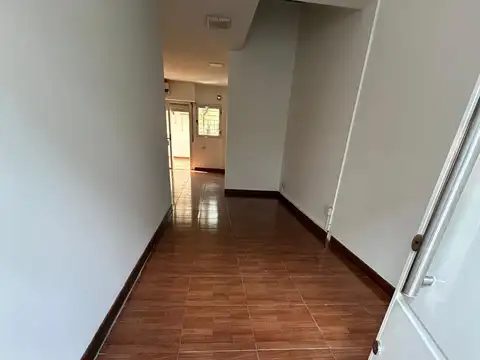 Depto Tipo Casa en Alquiler en Haedo, $ 1.400.000