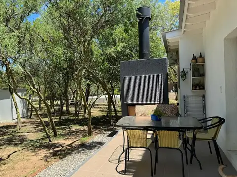 Casa 3 ambientes con 2 baños