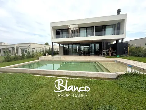 Casa  en Venta en El Naudir, Escobar, G.B.A. Zona Norte