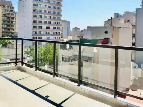 Felipe Vallese 1900, Piso 1