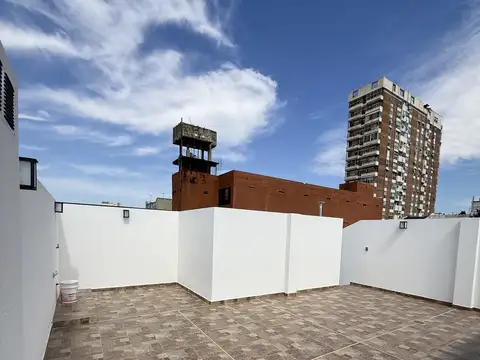 PH 2 AMBIENTES CON PATIO Y TERRAZA