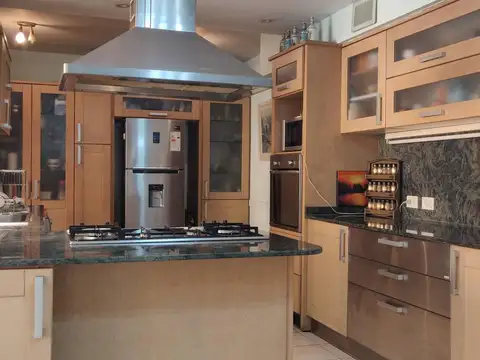 Casa en Venta en Parque Chacabuco, USD 459.900