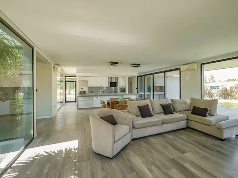 CASA 4 AMBIENTES EN VENTA FINCAS CLUB DE GOLF