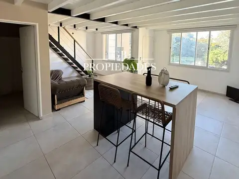 Venta de Departamento 3 AMBIENTES en Condominio Aguaribay, P