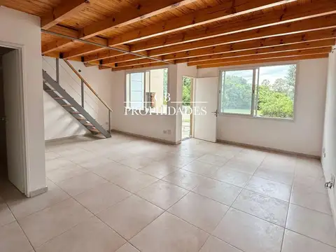 Venta de Departamento 3 AMBIENTES en Condominio Aguaribay, P