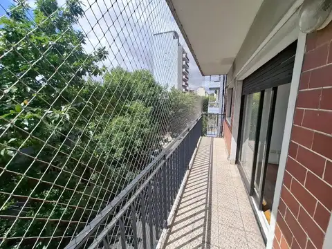 Departamento de 3 ambientes con balcón