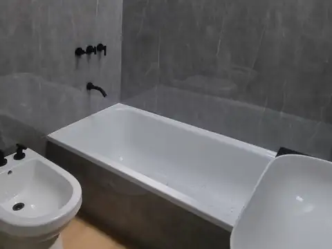 Depto Tipo Casa en Venta con 1 cocheras