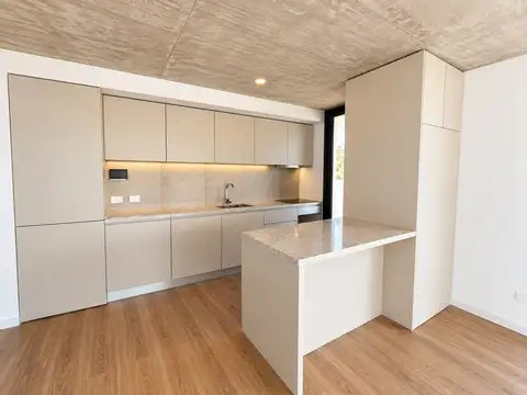 Departamento en Venta en Playa Mansa, USD 390.000