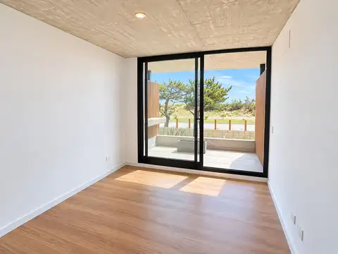 APARTAMENTO EN VENTA 2 DORMITORIOS PRIMERA LINEA