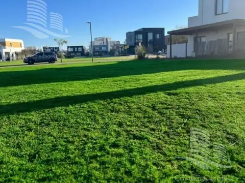 Lote en Barrio Nautico Canal - Villanueva