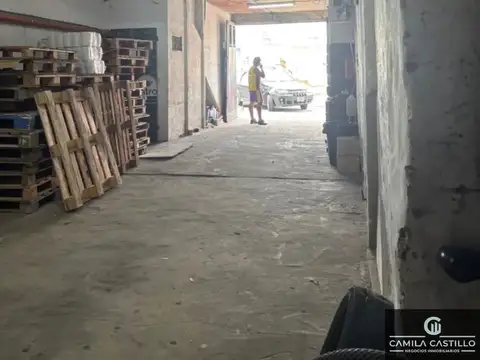 Galpón en alquiler de 555m2 ubicado en Villa Maipú