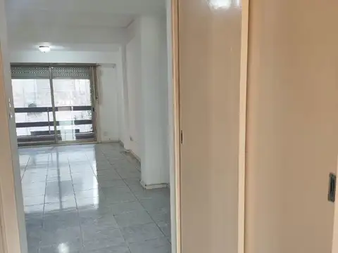 Departamento en Alquiler en Villa Ballester, $ 680.000