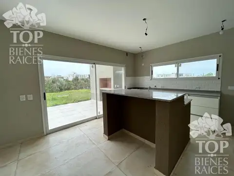 Casa en Venta en El Cantón - Norte, USD 250.000