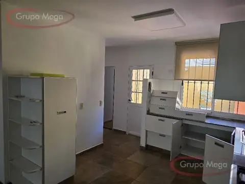 Depto Tipo Casa 3 ambientes con 2 baños