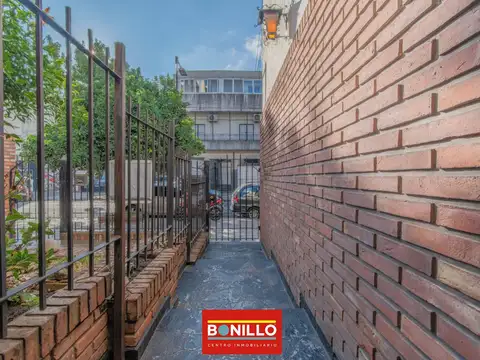 Depto Tipo Casa en Venta en Villa Pueyrredon, USD 200.000